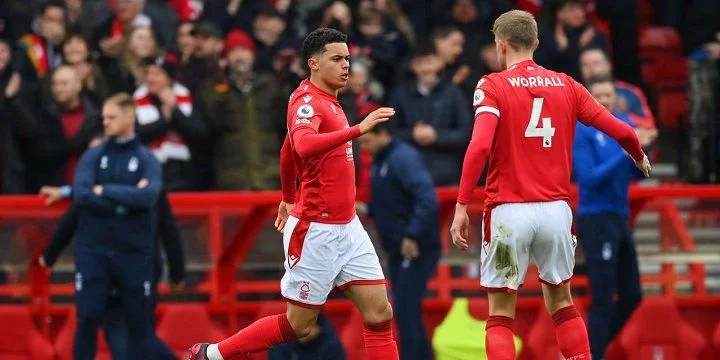 Nottingham Forest - Newcastle United Nottingham Forest - Newcastle United