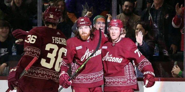 Edmonton Oilers - Arizona Coyotes Edmonton Oilers - Arizona Coyotes