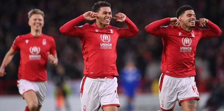 Nottingham Forest - Wolverhampton Wanderers Nottingham Forest - Wolverhampton Wanderers