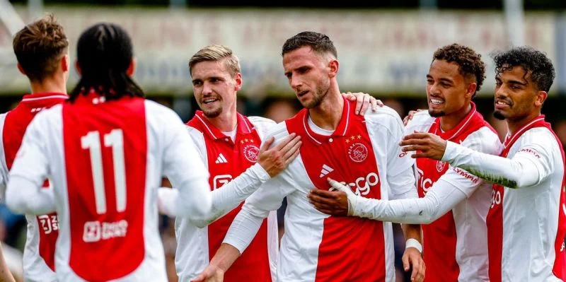 Ajax - Vojvodina Ajax - Vojvodina