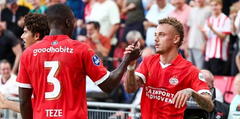 PSV Eindhoven - Valencia PSV Eindhoven - Valencia