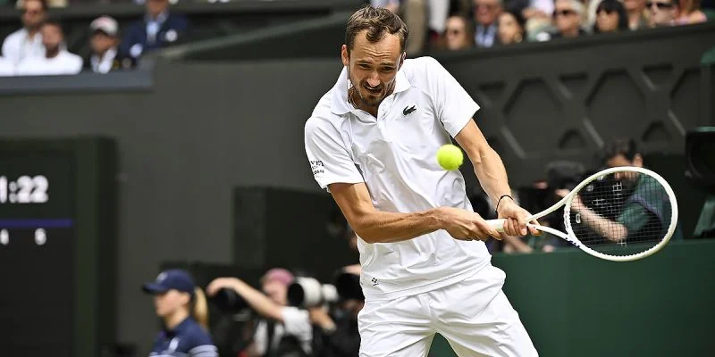 Felix Auger Aliassime vs Daniil Medvedev Prediction and Betting Tips (31.07.2024) Felix Auger Aliassime vs Daniil Medvedev Prediction and Betting Tips (31.07.2024)