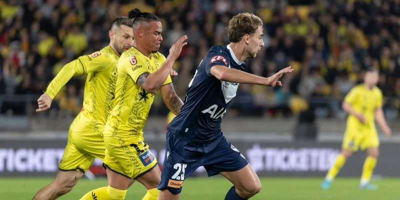 Lambton Jaffas FC - Melbourne Victory Lambton Jaffas FC - Melbourne Victory