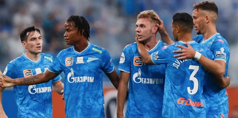Zenit St. Petersburg - Dinamo Moscow Zenit St. Petersburg - Dinamo Moscow