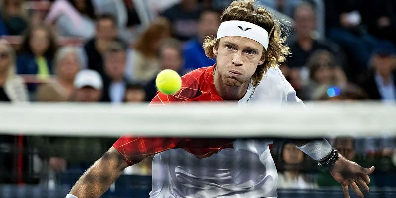 Zhizhen Zhang - Andrey Rublev