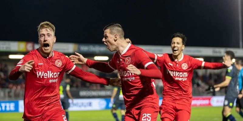 Jong Ajax - MVV Maastricht Jong Ajax - MVV Maastricht