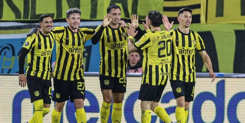 The Strongest - Club Atletico Penarol The Strongest - Club Atletico Penarol