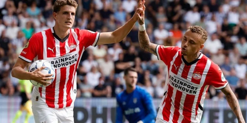 Almere City FC - PSV Eindhoven Almere City FC - PSV Eindhoven