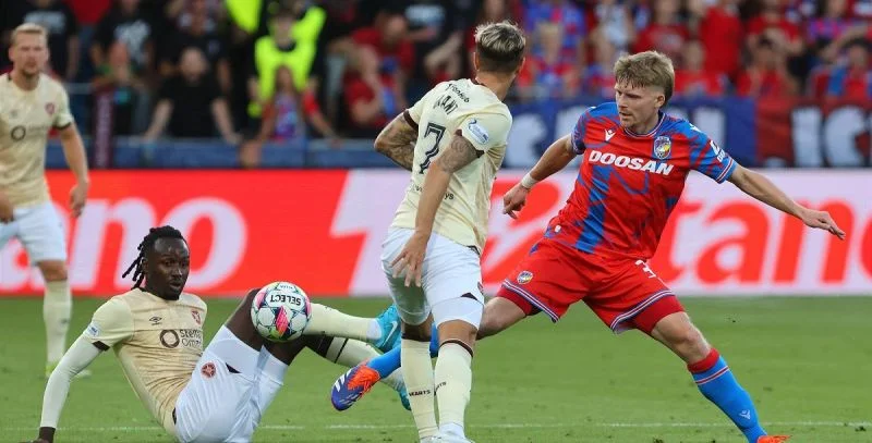 Hearts - Viktoria Plzen Hearts - Viktoria Plzen