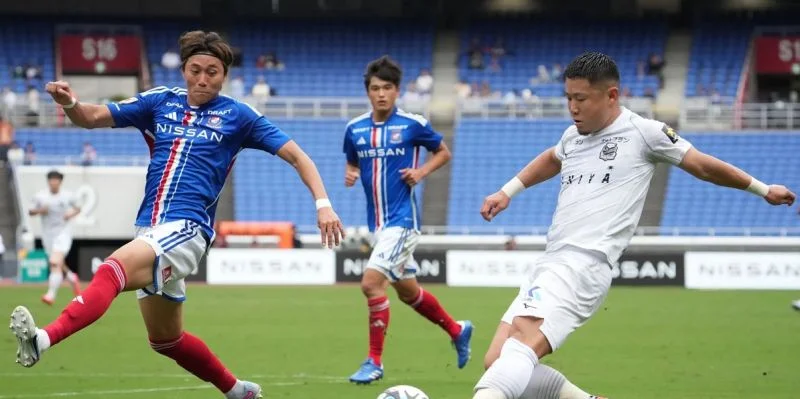 Yokohama F.Marinos - Hokkaido Consadole Sapporo Yokohama F.Marinos - Hokkaido Consadole Sapporo