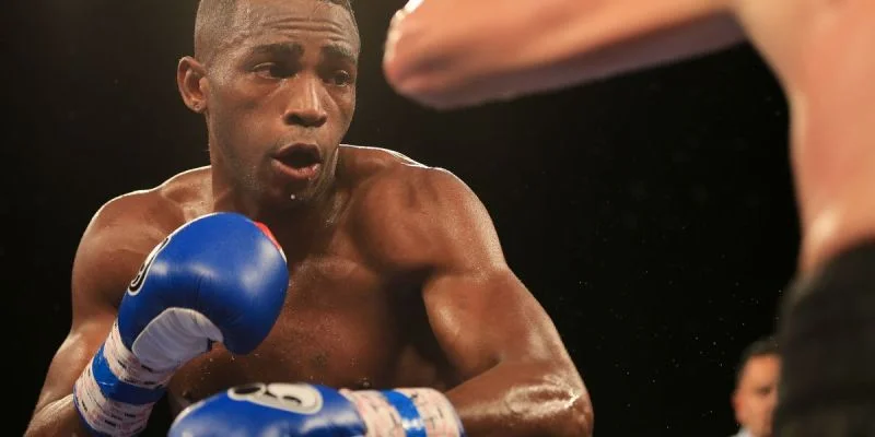Erislandy Lara - Danny Garcia Erislandy Lara - Danny Garcia