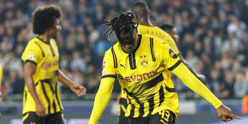 VfB Stuttgart - Borussia Dortmund VfB Stuttgart - Borussia Dortmund