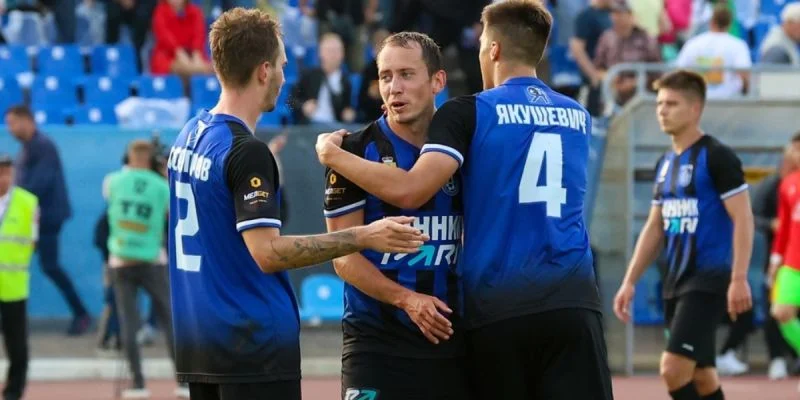 Динамо Владивосток vs Shinnik Yaroslavl Prediction and Betting Tips (25.09.2024) Динамо Владивосток vs Shinnik Yaroslavl Prediction and Betting Tips (25.09.2024)