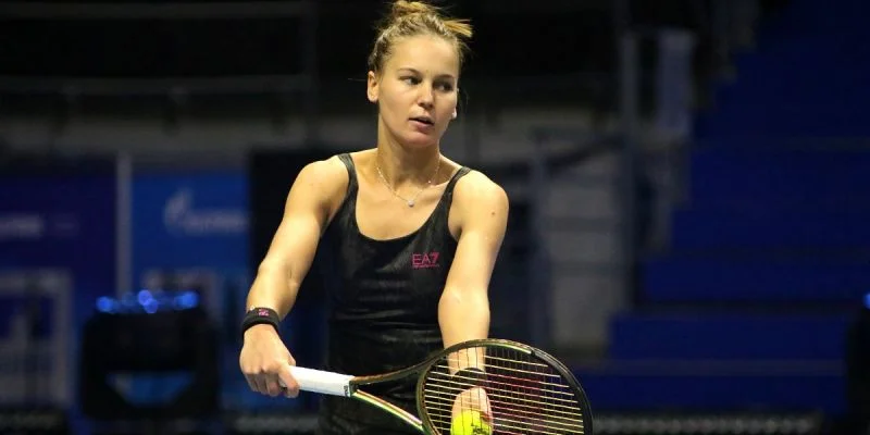 Veronika Kudermetova - Xinyu Wang Veronika Kudermetova - Xinyu Wang