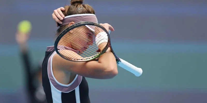 Marie Bouzkova vs Veronika Kudermetova Prediction and Betting Tips (08.10.2024) Marie Bouzkova vs Veronika Kudermetova Prediction and Betting Tips (08.10.2024)