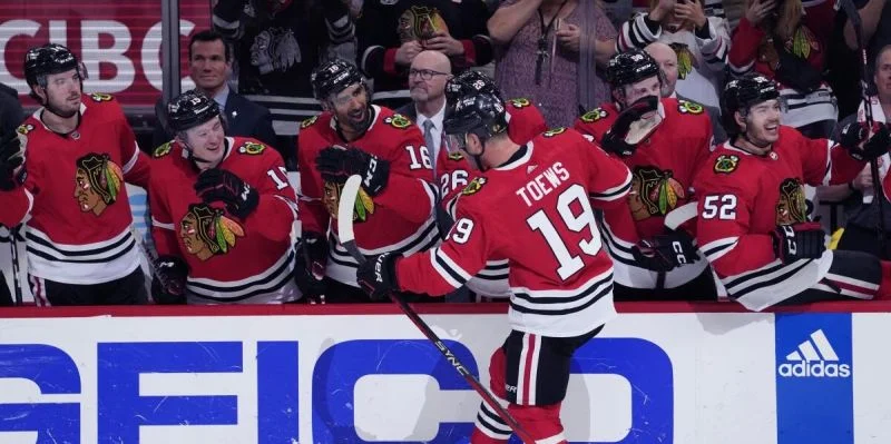 Chicago Blackhawks - Vancouver Canucks Chicago Blackhawks - Vancouver Canucks