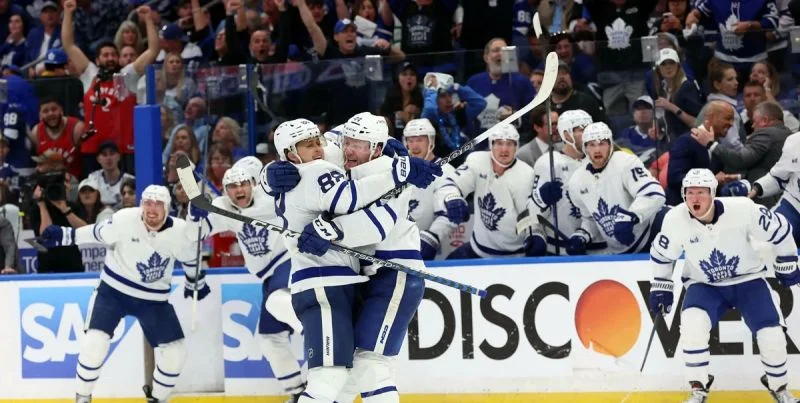 Columbus Blue Jackets - Toronto Maple Leafs Columbus Blue Jackets - Toronto Maple Leafs