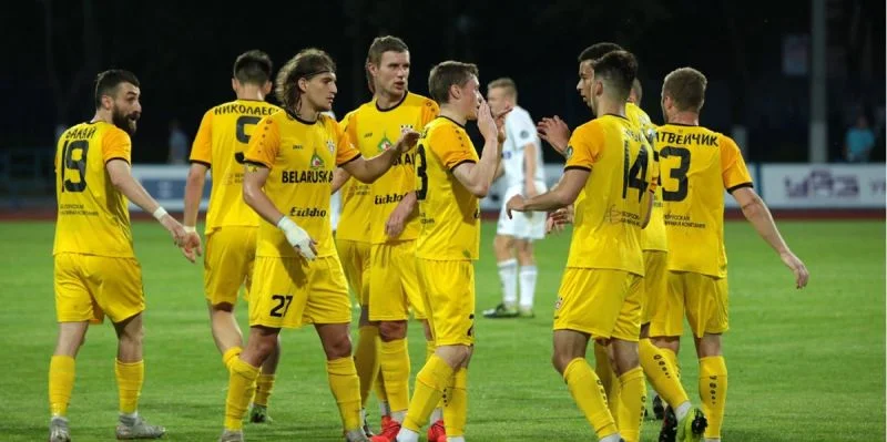 Shakhtyor Soligorsk - FC Minsk Shakhtyor Soligorsk - FC Minsk
