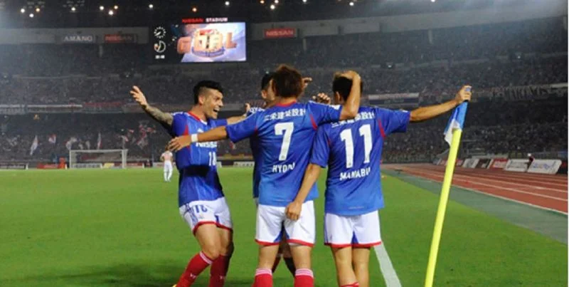 Yokohama F.Marinos - Urawa Red Diamonds Yokohama F.Marinos - Urawa Red Diamonds