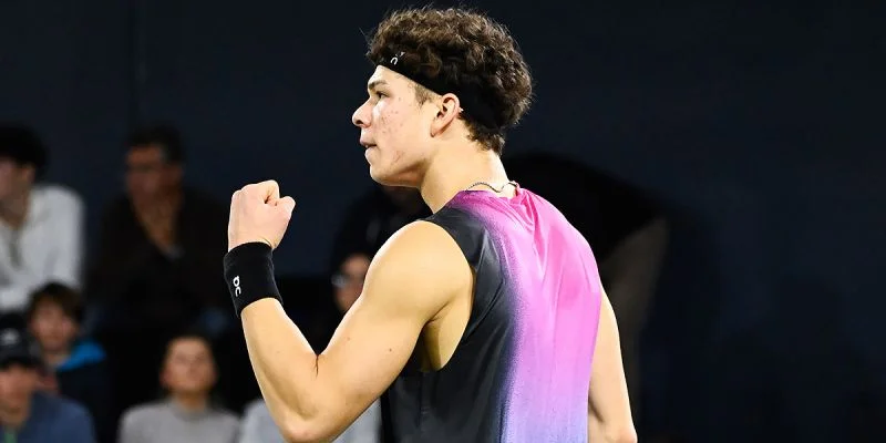 Arthur Cazaux vs Ben Shelton Prediction and Betting Tips (30.10.2024) Arthur Cazaux vs Ben Shelton Prediction and Betting Tips (30.10.2024)