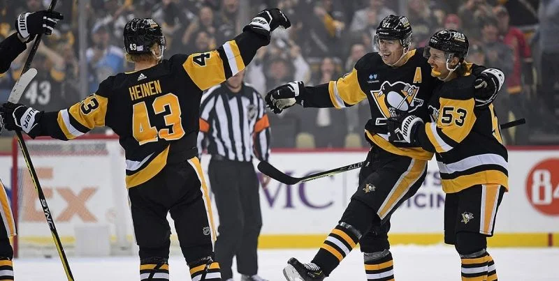 Pittsburgh Penguins - Montreal Canadiens Pittsburgh Penguins - Montreal Canadiens