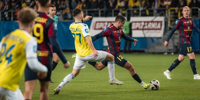 Pogon Szczecin vs Radomiak Radom Prediction and Betting Tips (08.11.2024) Pogon Szczecin vs Radomiak Radom Prediction and Betting Tips (08.11.2024)