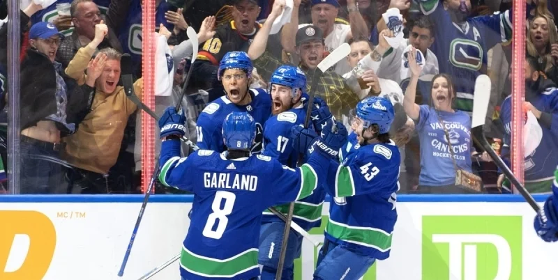 Vancouver Canucks - Edmonton Oilers Vancouver Canucks - Edmonton Oilers