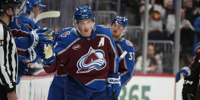 Colorado Avalanche - Carolina Hurricanes Colorado Avalanche - Carolina Hurricanes