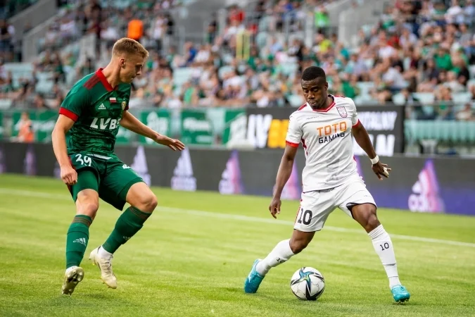 Ararat Armenia vs Gandzasar Prediction and Betting Tips (21.11.2024) Ararat Armenia vs Gandzasar Prediction and Betting Tips (21.11.2024)