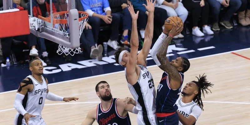 Sacramento Kings - San Antonio Spurs Sacramento Kings - San Antonio Spurs