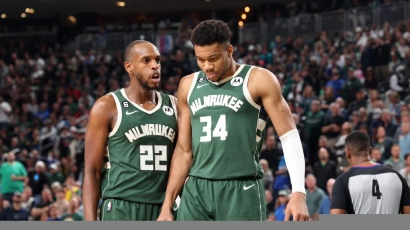 Detroit Pistons - Milwaukee Bucks Detroit Pistons - Milwaukee Bucks
