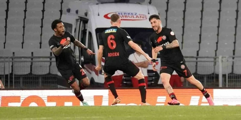 Umraniyespor - Fatih Karagumruk Umraniyespor - Fatih Karagumruk
