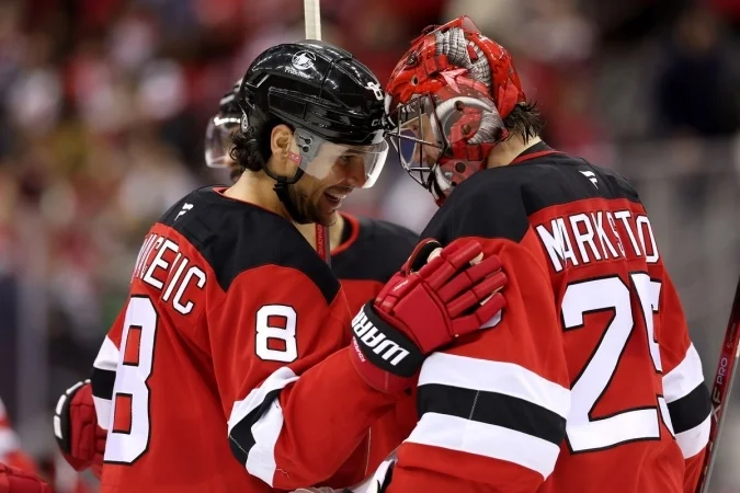 New Jersey Devils - Carolina Hurricanes New Jersey Devils - Carolina Hurricanes