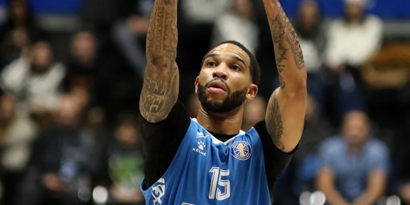 BC Zenit - Lokomotiv Kuban BC Zenit - Lokomotiv Kuban