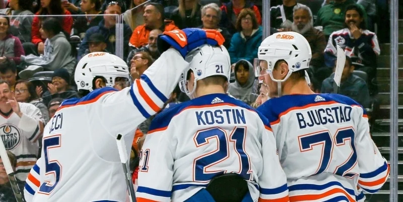 Chicago Blackhawks - Edmonton Oilers Chicago Blackhawks - Edmonton Oilers