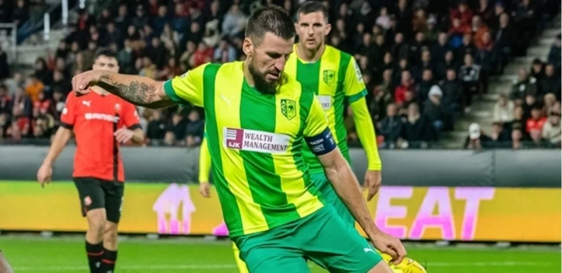 AEK Larnaca - APOEL Nicosia AEK Larnaca - APOEL Nicosia