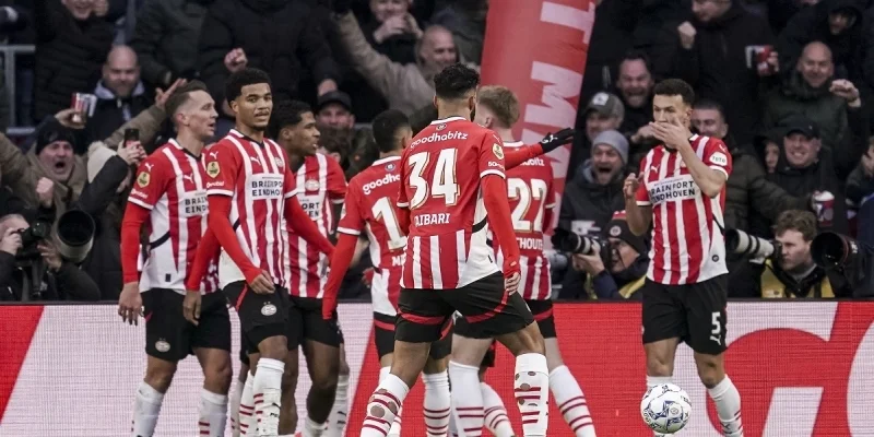 FK Crvena Zvezda - PSV Eindhoven FK Crvena Zvezda - PSV Eindhoven