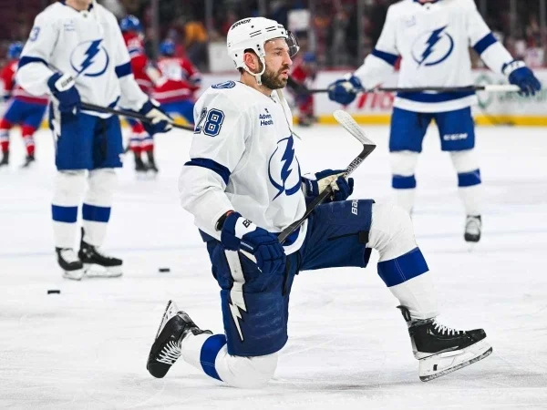 Tampa Bay Lightning - Chicago Blackhawks Tampa Bay Lightning - Chicago Blackhawks
