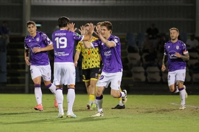 Perth Glory - Melbourne Victory Perth Glory - Melbourne Victory