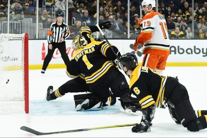 Boston Bruins - Toronto Maple Leafs Boston Bruins - Toronto Maple Leafs