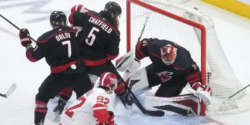 Carolina Hurricanes - Boston Bruins Carolina Hurricanes - Boston Bruins