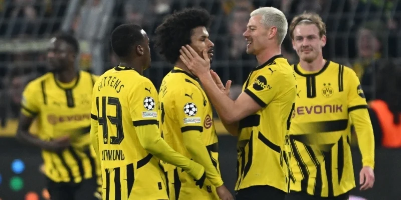 Borussia Dortmund - Augsburg Borussia Dortmund - Augsburg