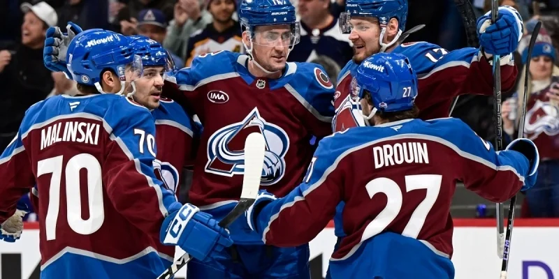Colorado Avalanche - Chicago Blackhawks Colorado Avalanche - Chicago Blackhawks