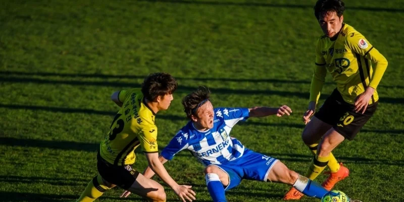Gyeongnam FC - Jeonnam Dragons Gyeongnam FC - Jeonnam Dragons