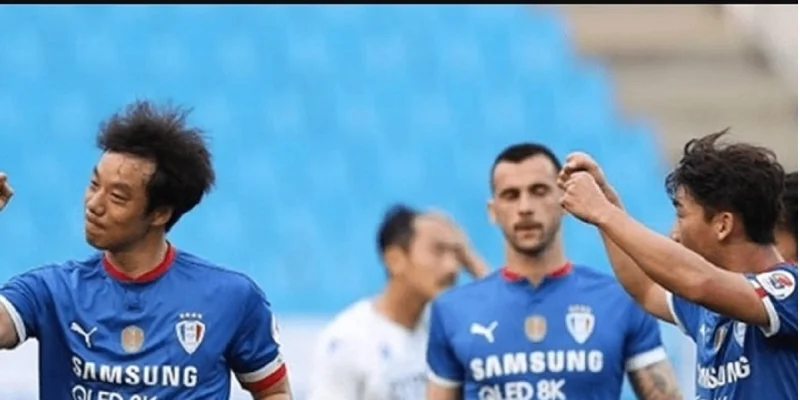 Suwon Bluewings - Seoul E-Land FC Suwon Bluewings - Seoul E-Land FC