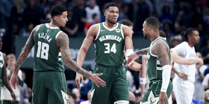 Sacramento Kings - Milwaukee Bucks Sacramento Kings - Milwaukee Bucks