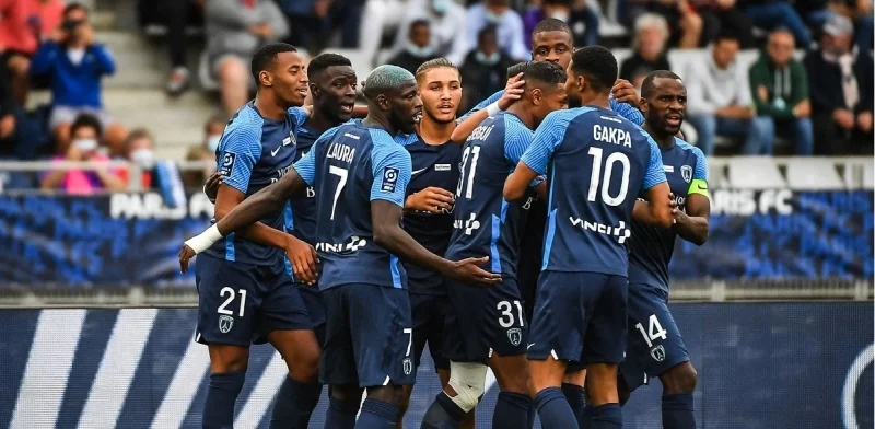Paris FC - Caen Paris FC - Caen