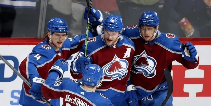 Colorado Avalanche - Vancouver Canucks Colorado Avalanche - Vancouver Canucks