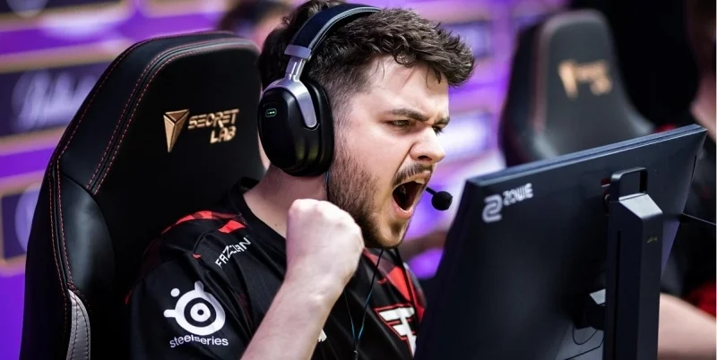 Team Falcons - FaZe Clan Team Falcons - FaZe Clan
