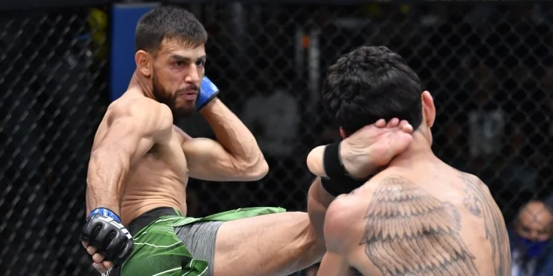 Yair Rodriguez - Patricio Freire Yair Rodriguez - Patricio Freire